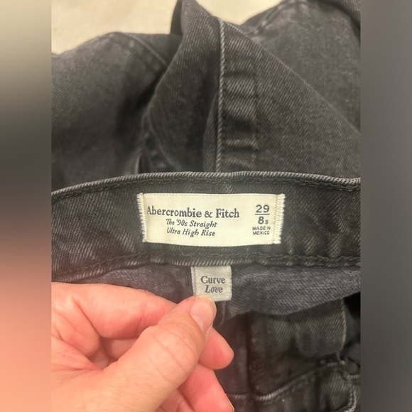 Abercrombie & Fitch 90s Straight Ultra High Rise Jeans Women’s 29 Short Black - Picture 2 of 14